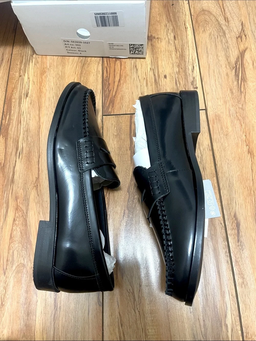 NIB H&M Leather Loafers in Black